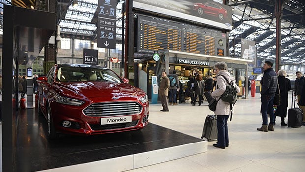 Ford Mondeo fait son show en Gare de Lyon
