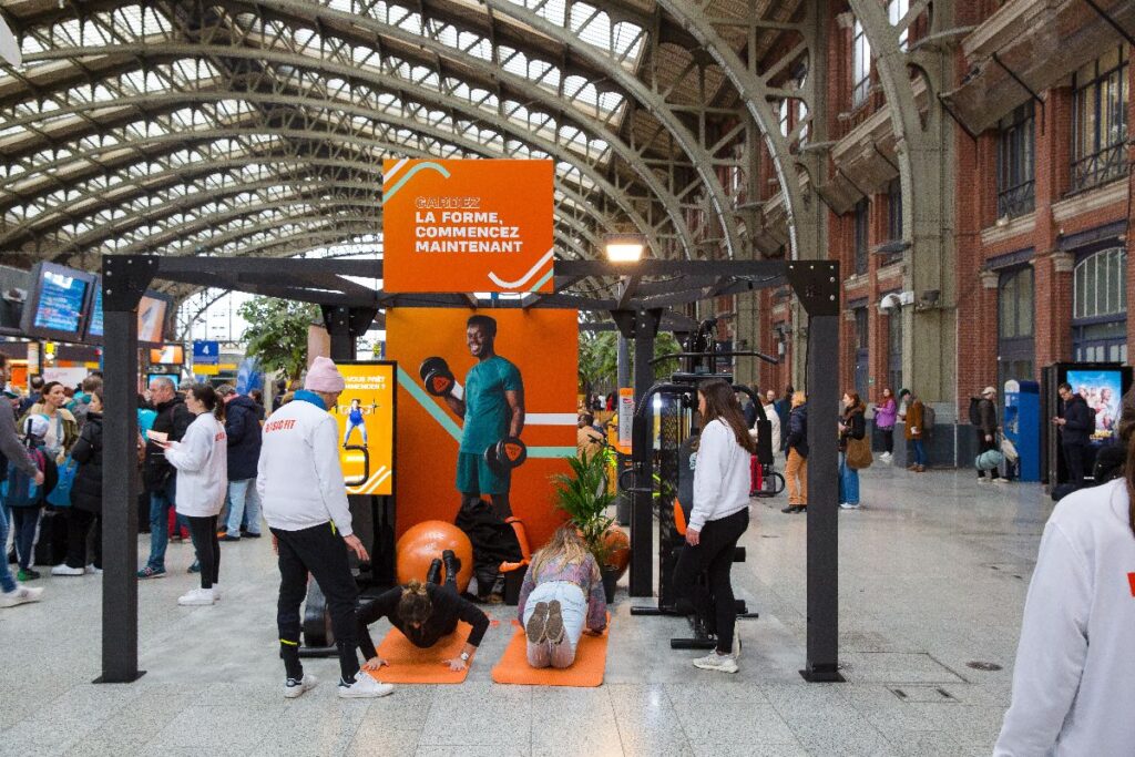 Publicité Event Basic Fit gare Lille 2