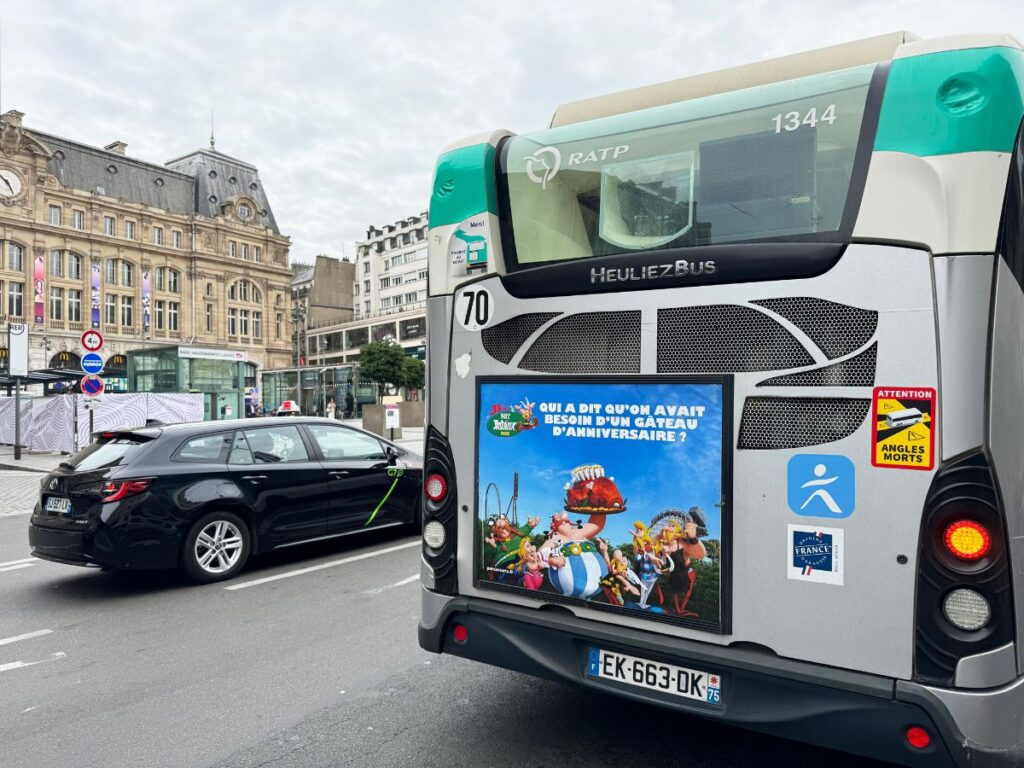 Publicité Parc astérix bus 2