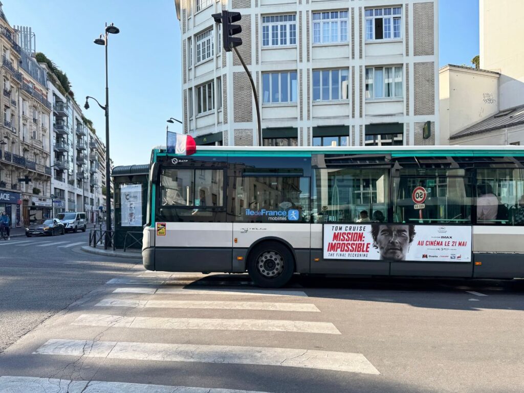 Publicité mission impossible bus