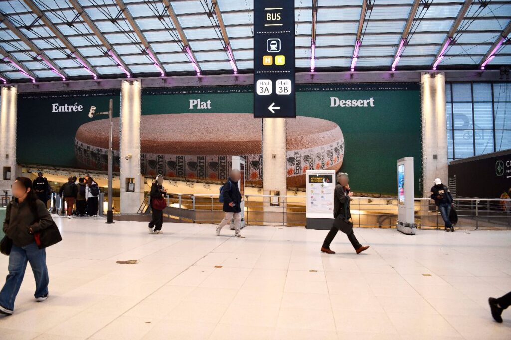 Publicité Comte Gare Paris 3