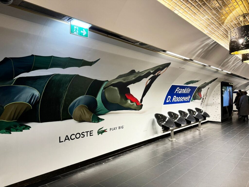 Publicité-Lacoste-Event-Metro-Paris-1