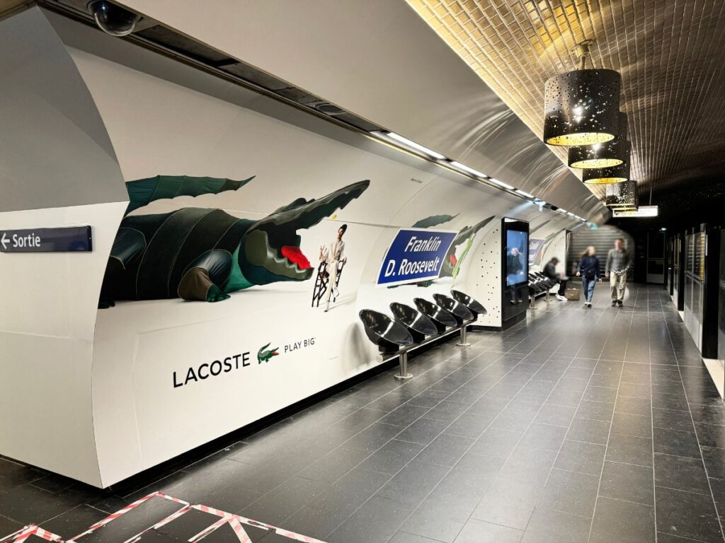 Publicité-Lacoste-Event-Metro-Paris-3