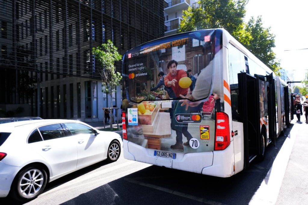 Publicité Mastercard Marseille BHNS 1