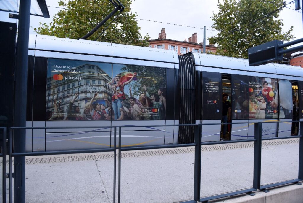 Publicité Mastercard event tram toulouse 1