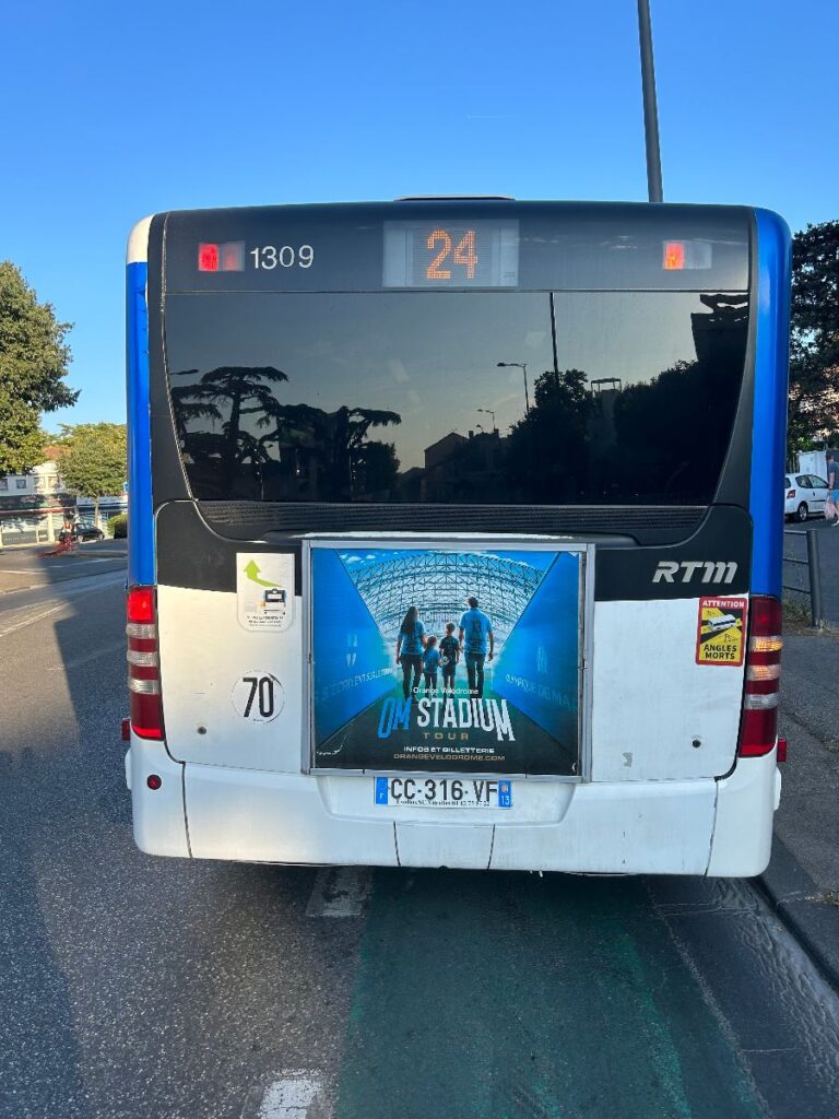 Publicité OMSTADIUM bus marseille 1