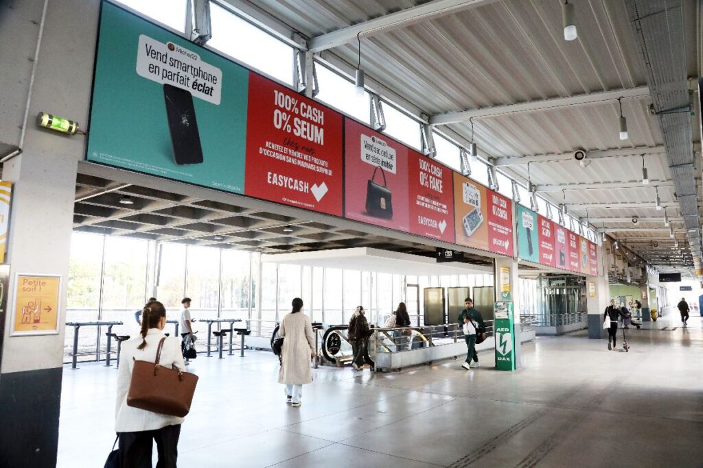 Publicité Event EasyCash Gare Montpellier