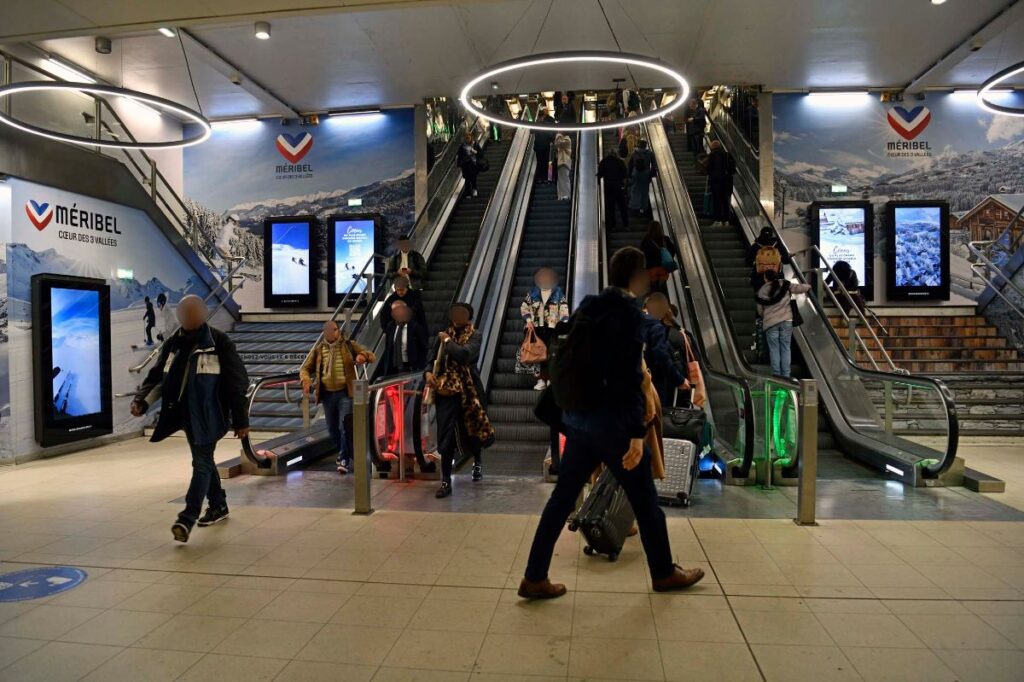 Publicité Event Méribel gare 4