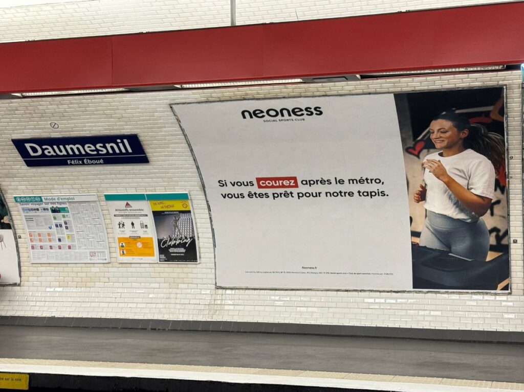 Publicité métro Neoness Paris 6