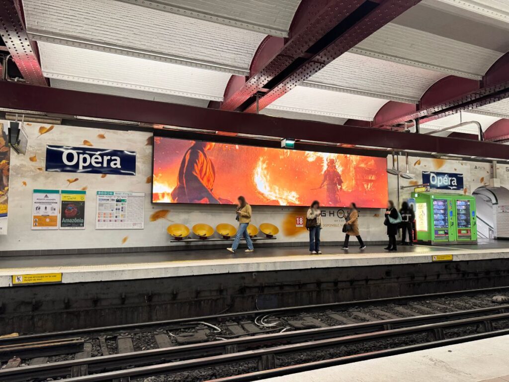 Publicité Event Ghost metro paris 1