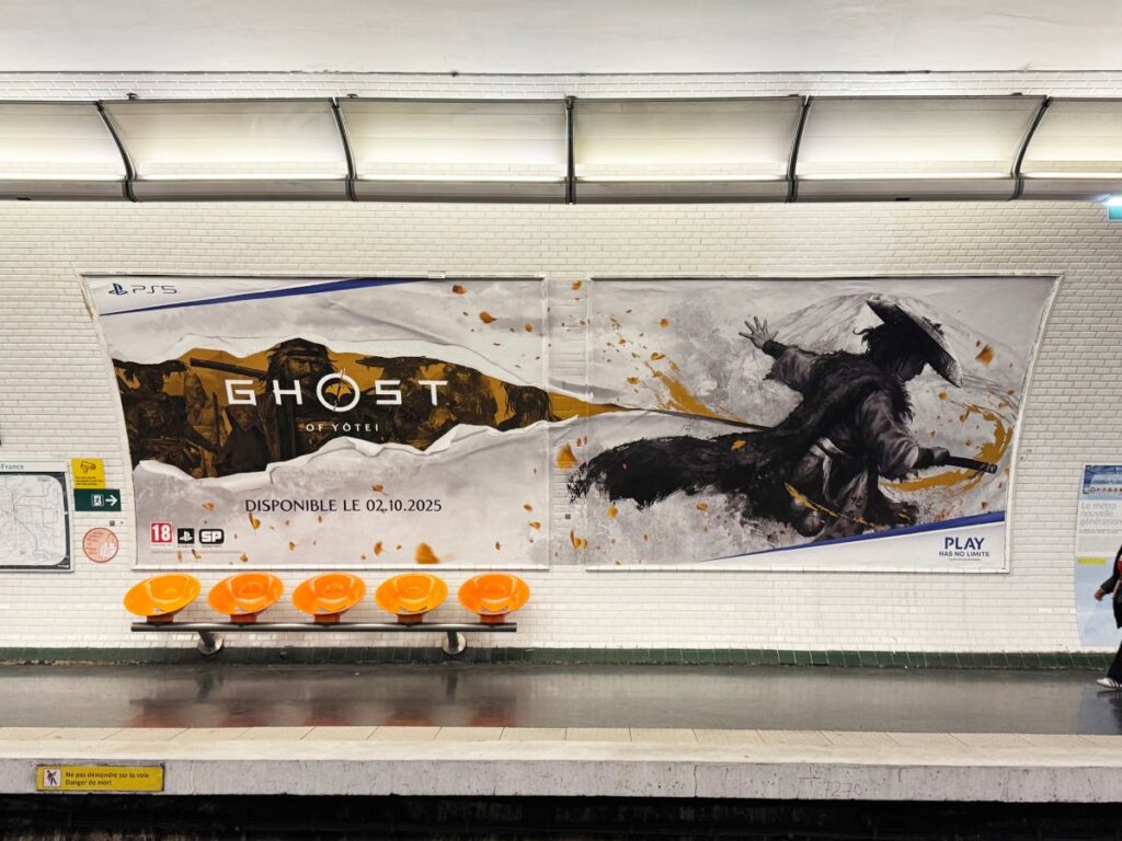 Publicité Event Ghost metro paris 8