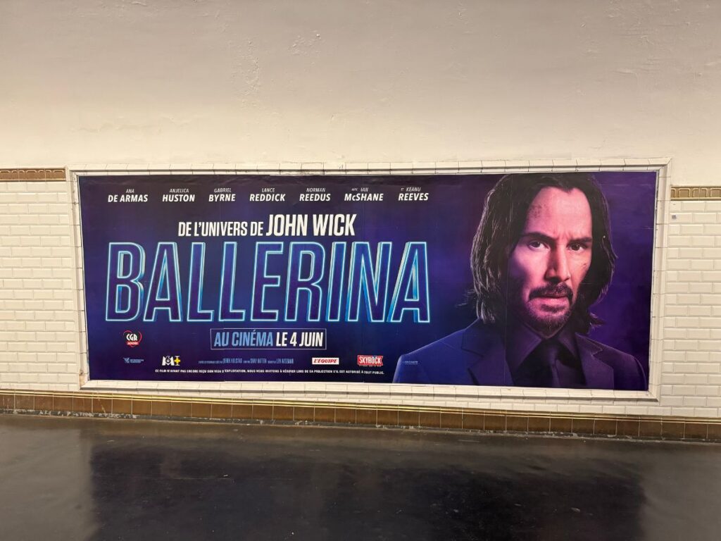 Publicité Ballerina metro paris 3