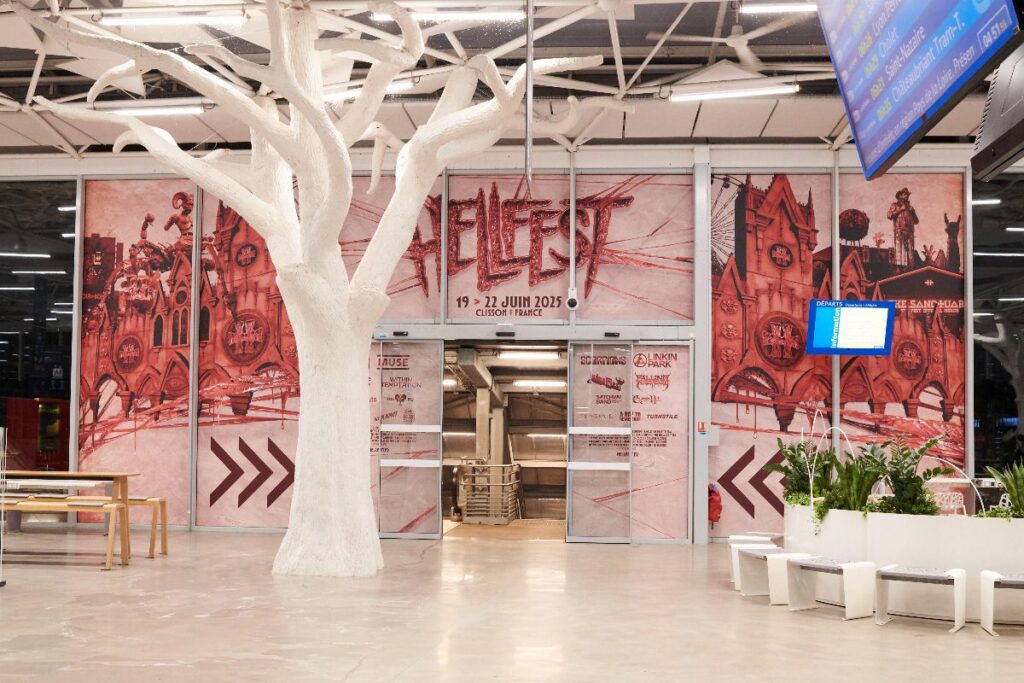 Publicité Event Hellfest Gare Nantes 10