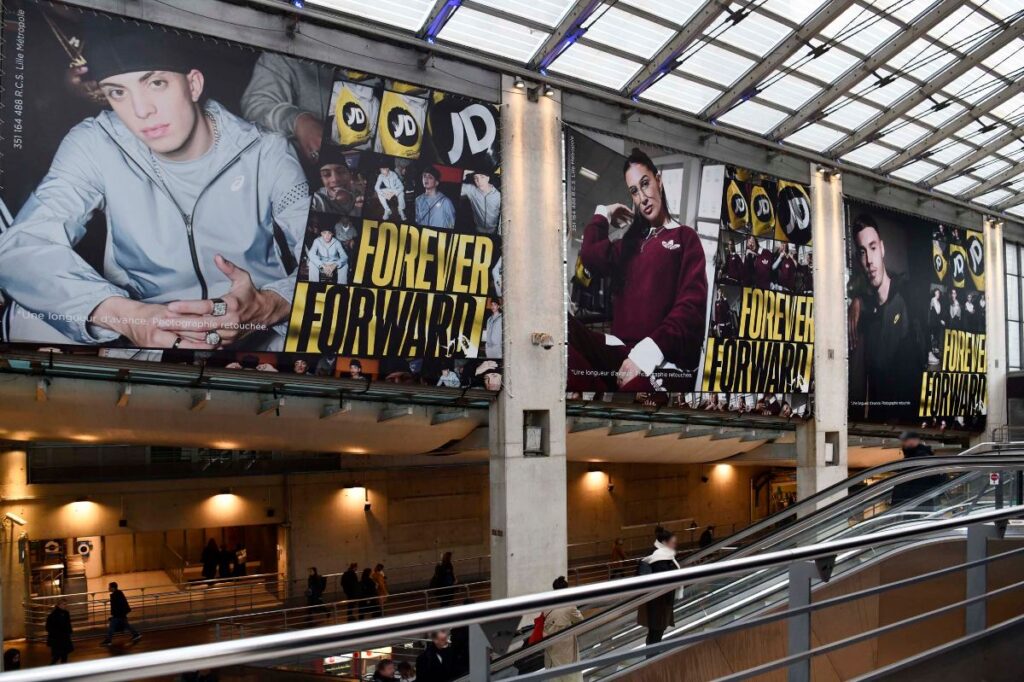 Publicité Event JdSport metro paris 4