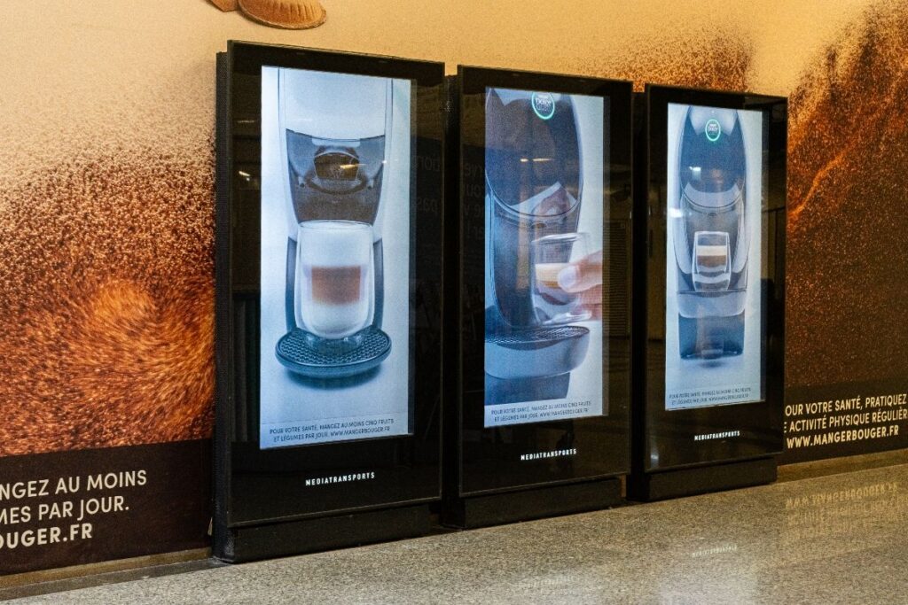 Publicité Event Nespresso Saint Lazare Paris 2