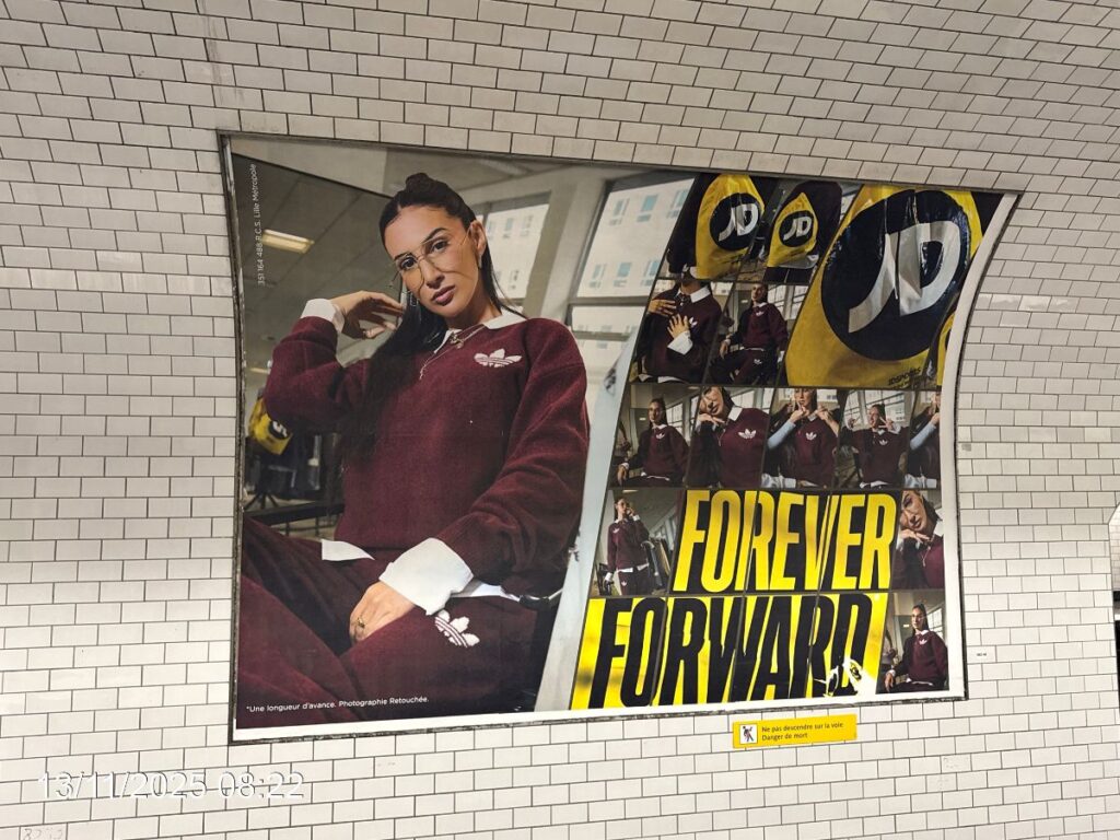 Publicité JdSport metro paris 3