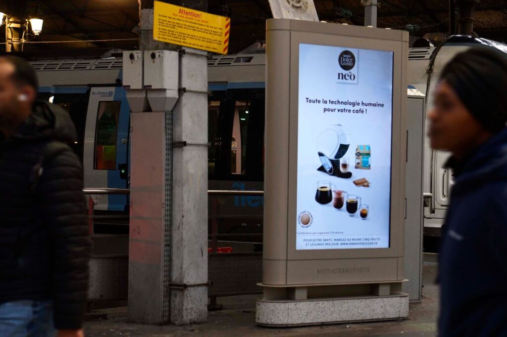Publicité Nespresso DOOH Paris 4