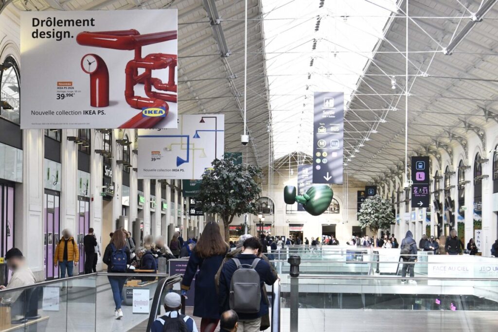 Publicité Ikea gare paris 2