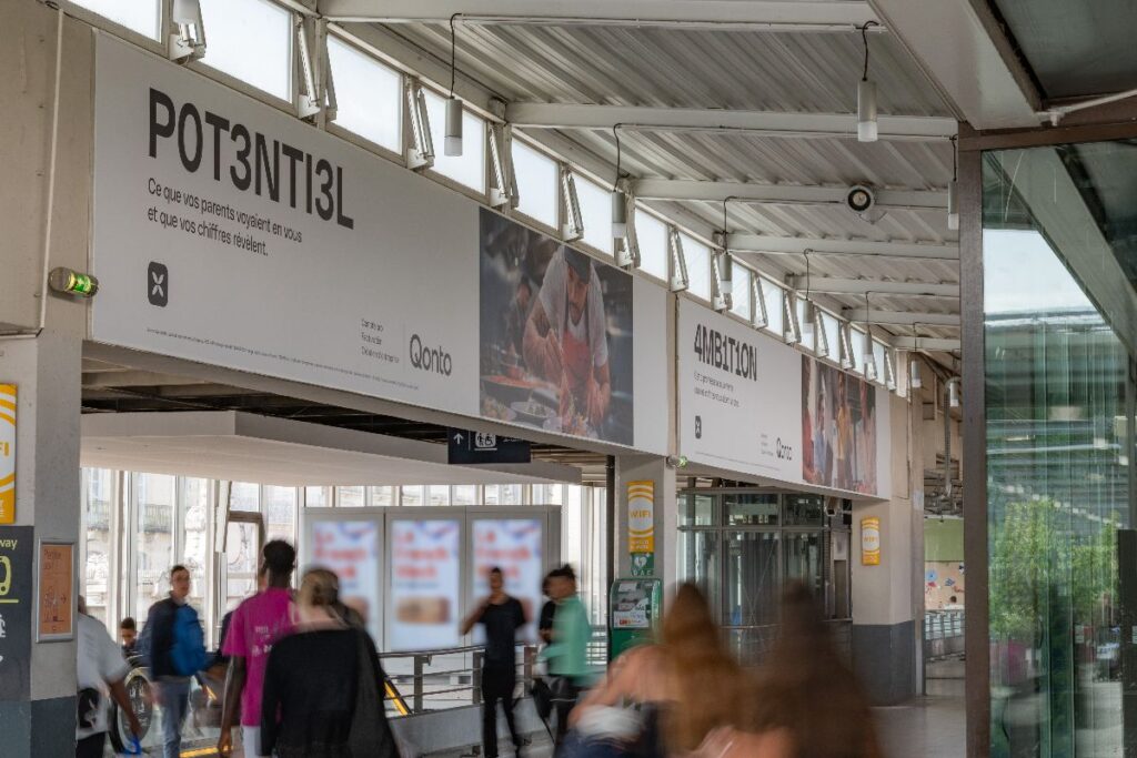 Publicité event gare Montpellier 2