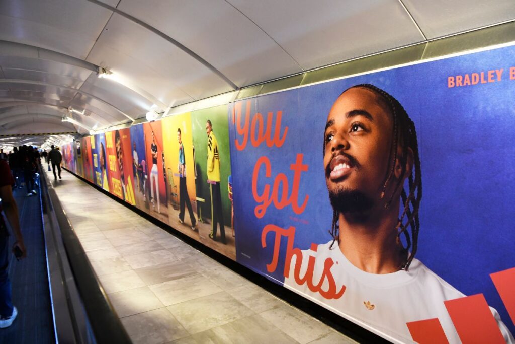 Publicité Adidas Digiwall metro paris 1