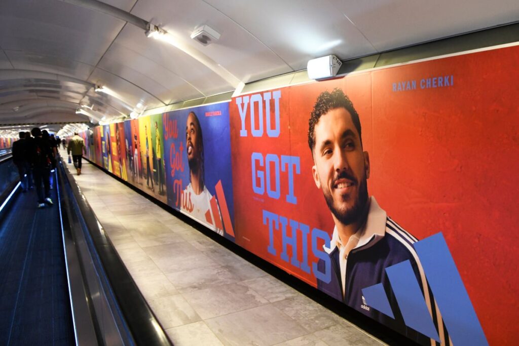 Publicité Adidas Digiwall metro paris 2