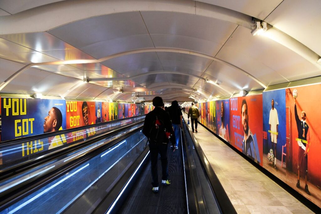 Publicité Adidas Digiwall metro paris 3