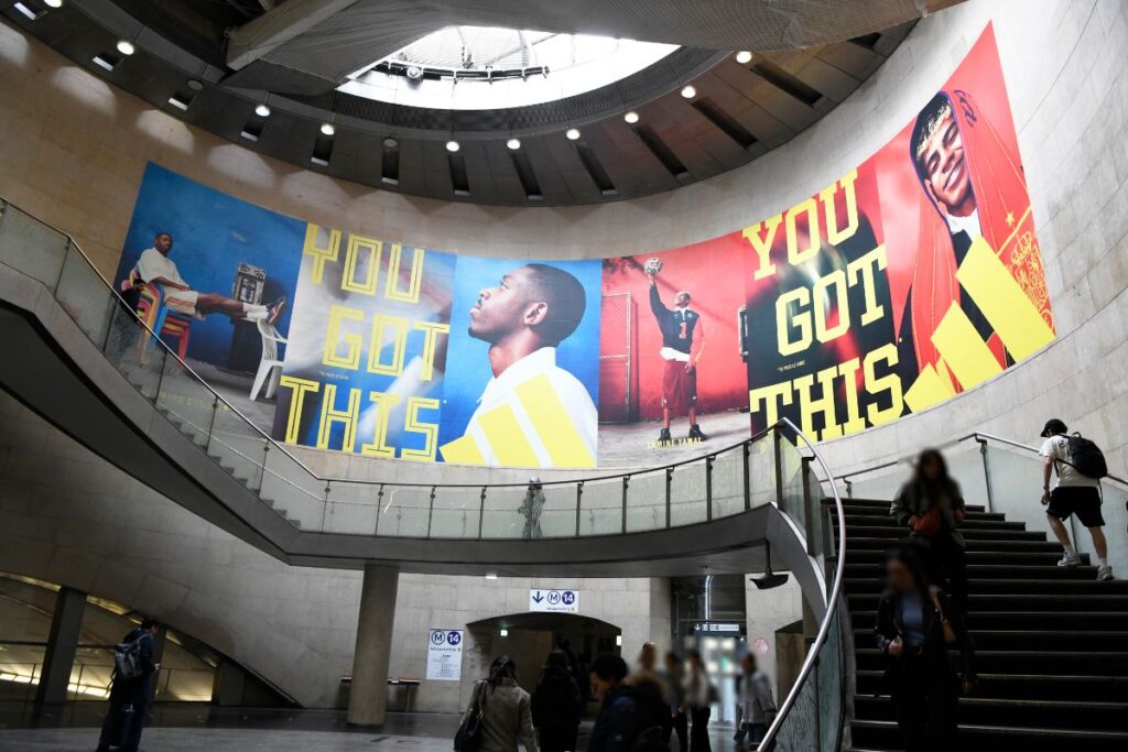Publicité Adidas Rotonde gare paris 4
