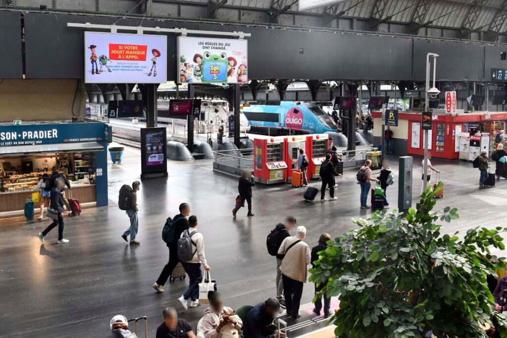 Publicité Toy Story 5 Gare Paris 2