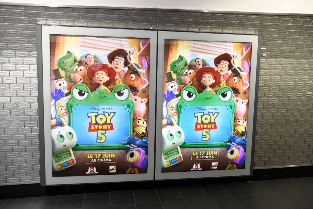 Publicité Toy Story 5 metro Paris