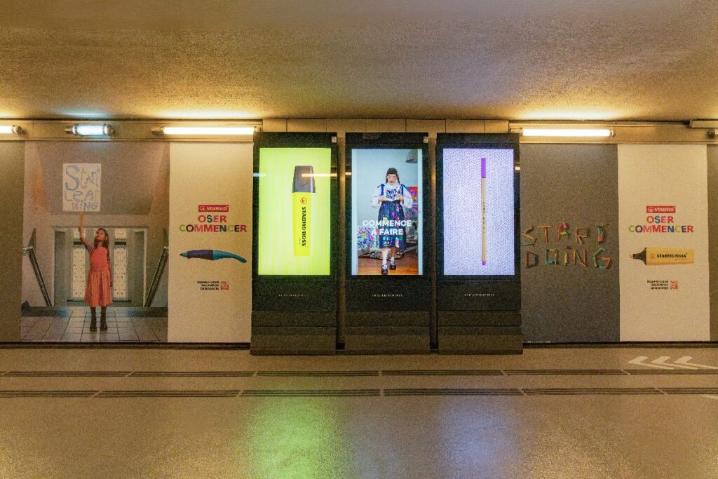 Affichage publicitaire événementiel dans la gare de Bordeaux